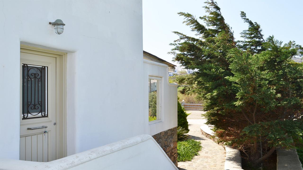 Olive Mykonos Apartahotel 4*